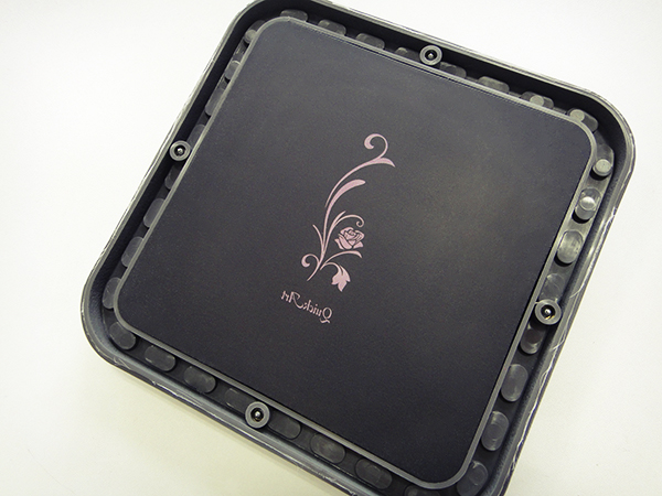 型枠に紗をセット